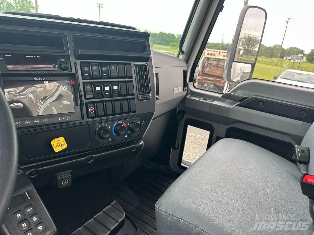 Mack MD7 Popelářské vozy