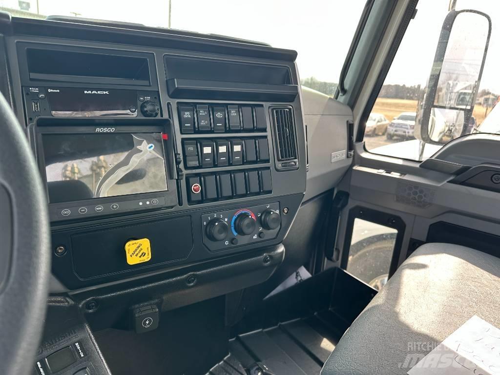 Mack MD7 Popelářské vozy