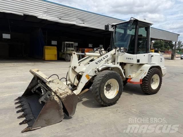 Volvo L 30 G Kolové nakladače
