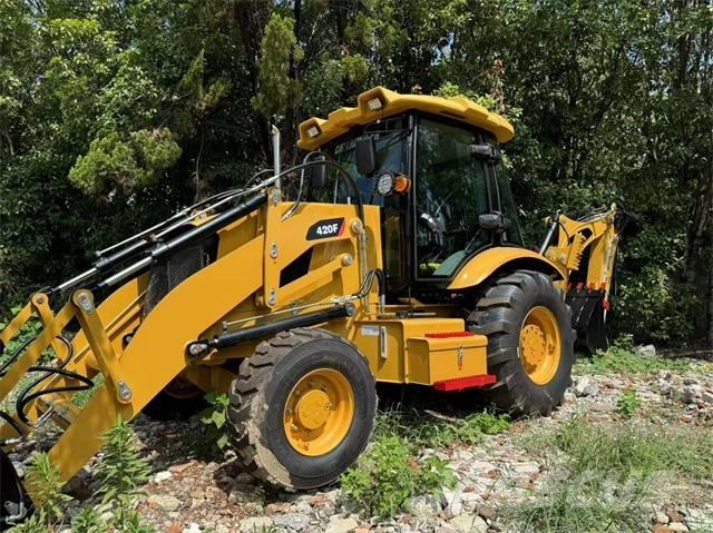 CAT 420 F Rýpadlo-nakladače