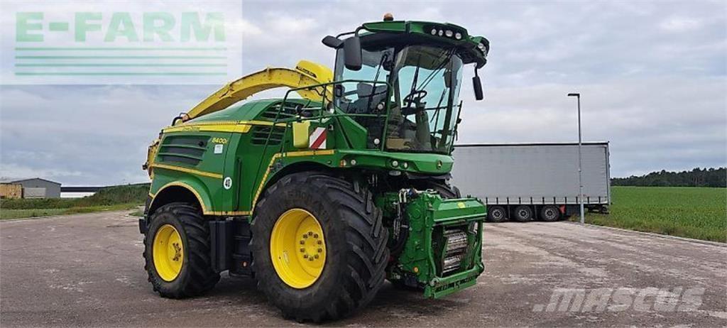 John Deere 8400 Samojízdné sekačky