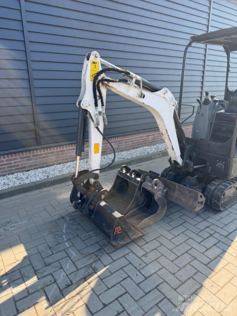 Bobcat E 17 Mini rýpadla < 7t