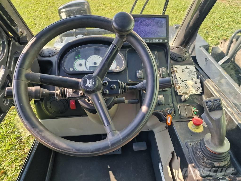 Bobcat T 40.140 Teleskopické manipulátory