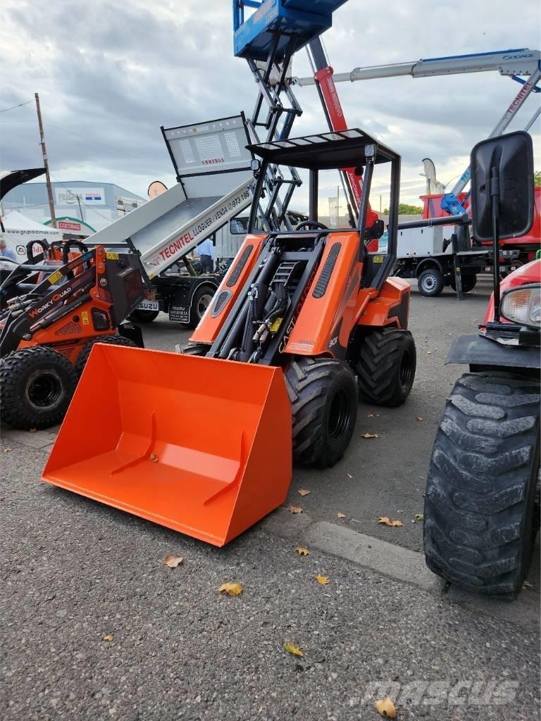 Castloaders 30T Kompaktní traktory
