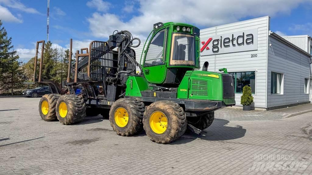 John Deere 1010 E Vyvážecí traktory