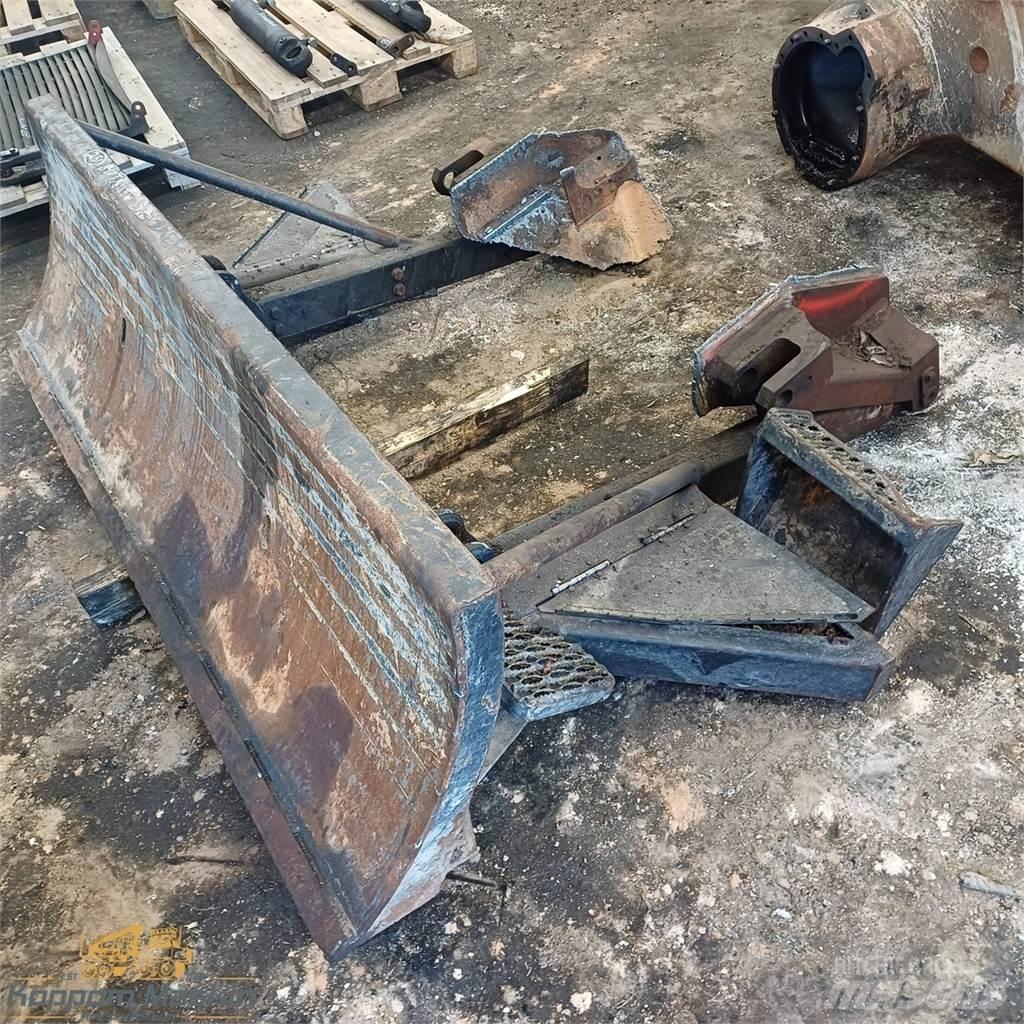 Komatsu 840tx Další komponenty