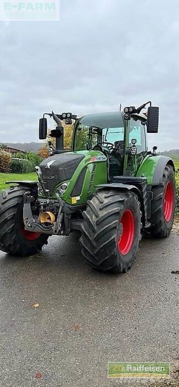 Fendt 724 vario Traktory