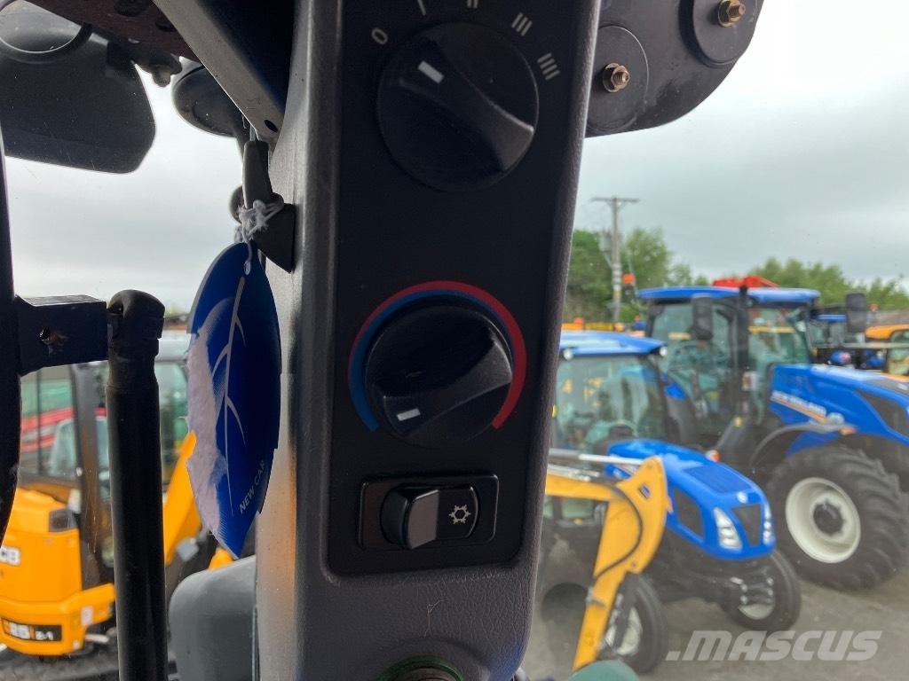 New Holland T6010 Traktory