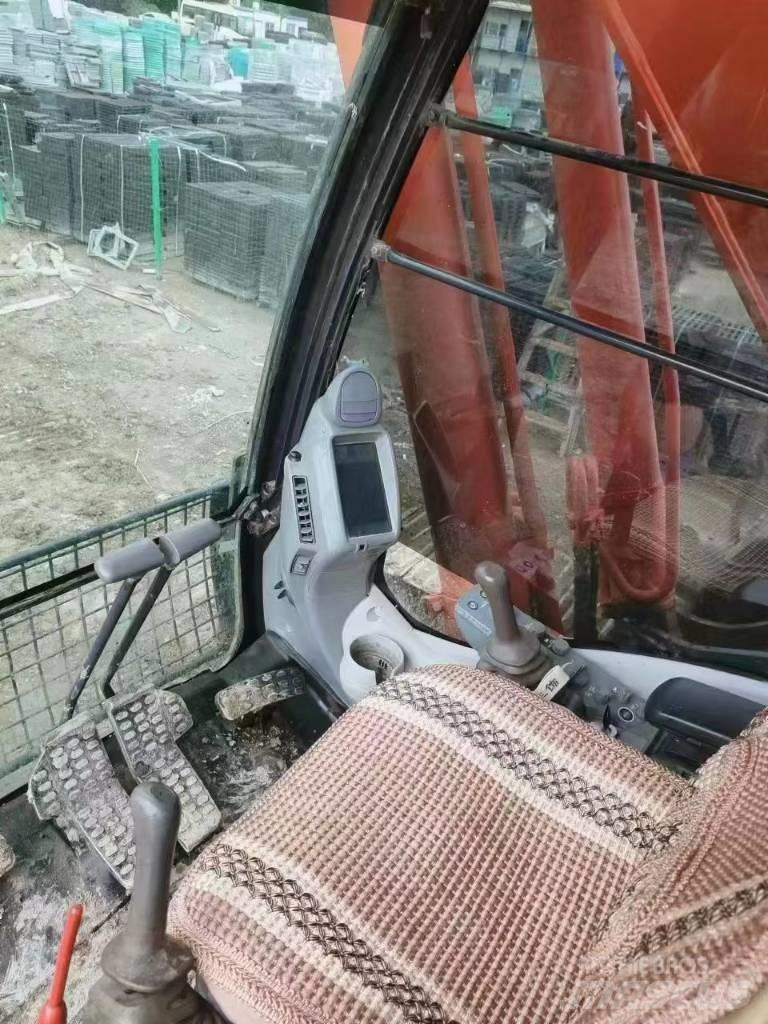 Hitachi ZX 360 LC Pásová rýpadla