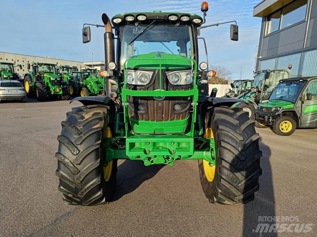 John Deere 6140 R Traktory