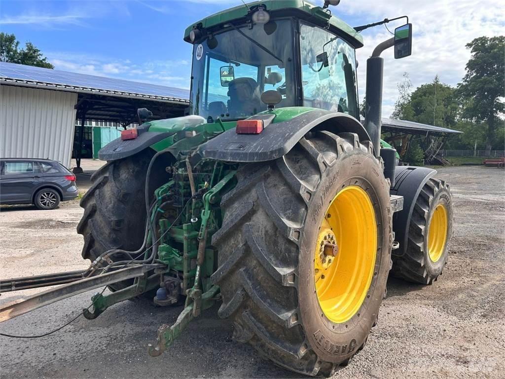 John Deere 7820 Traktory