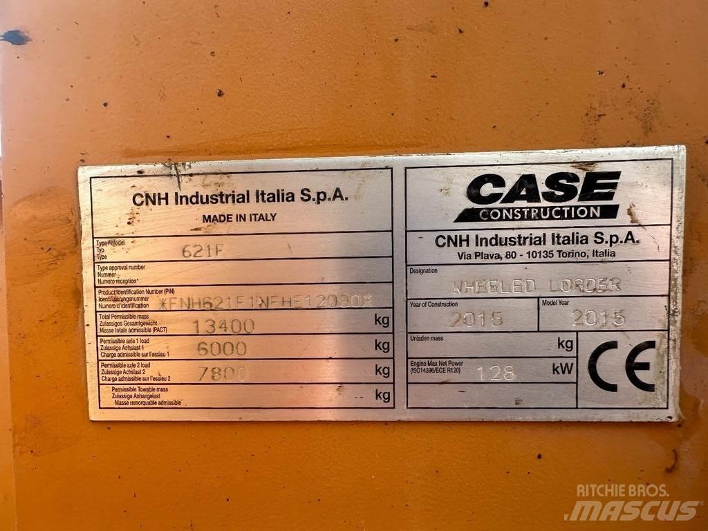CASE 621 F Kolové nakladače