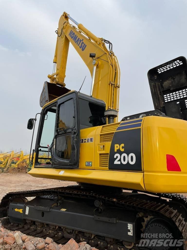 Komatsu 200-8 Pásová rýpadla