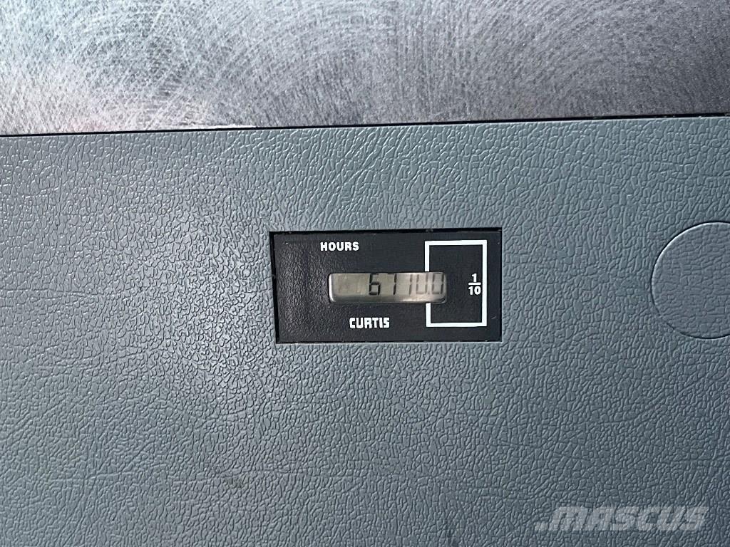 Hyundai HX140L Pásová rýpadla