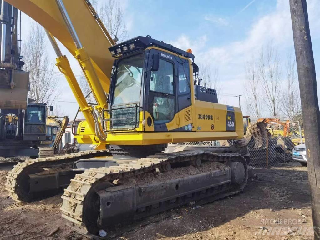 Komatsu PC 450-8 Pásová rýpadla