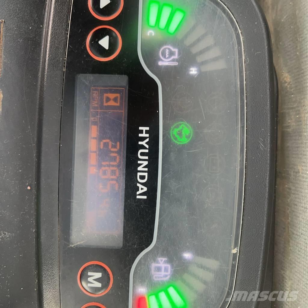 Hyundai 25 Z-9 Mini rýpadla < 7t