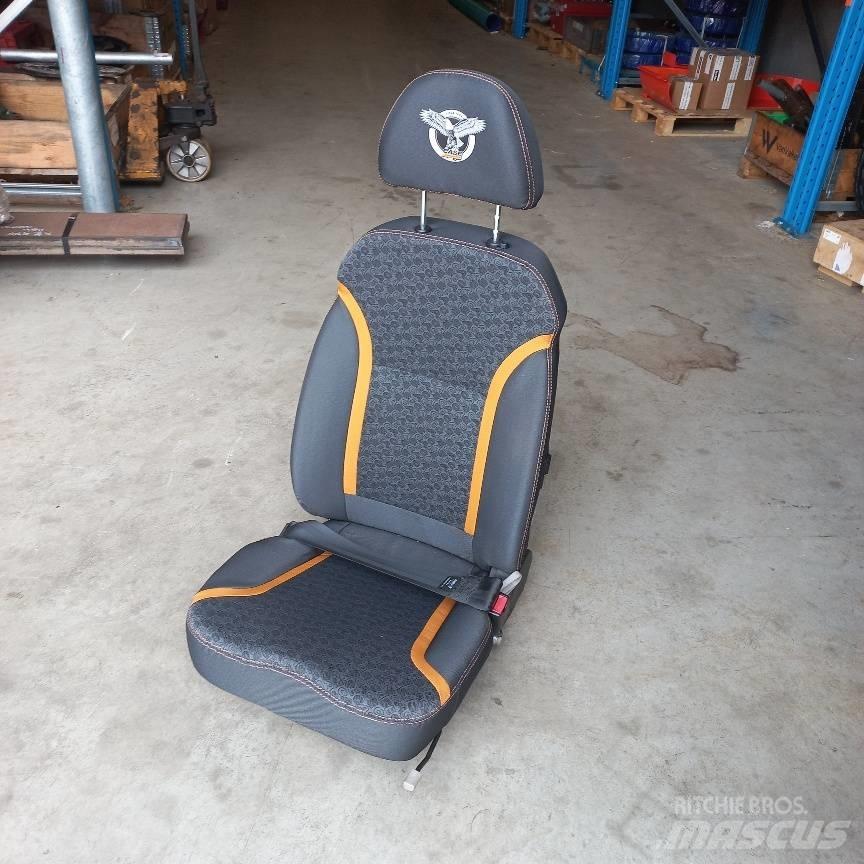 CASE CX210E stoel Kabiny a interiér