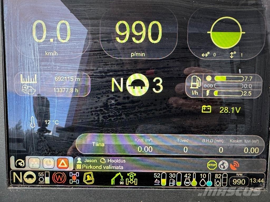 Komatsu 911 Harvestory