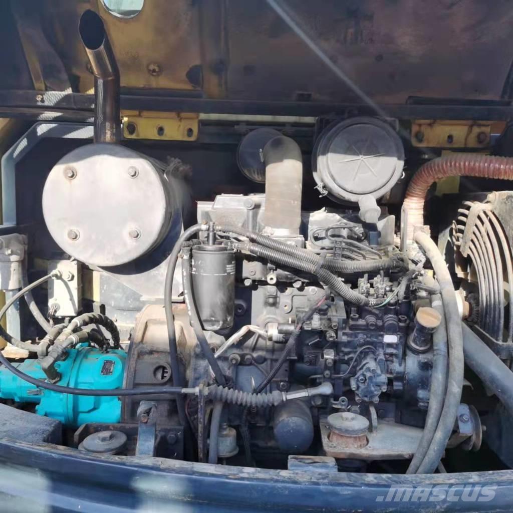 Hyundai R60-9 Mini rýpadla < 7t