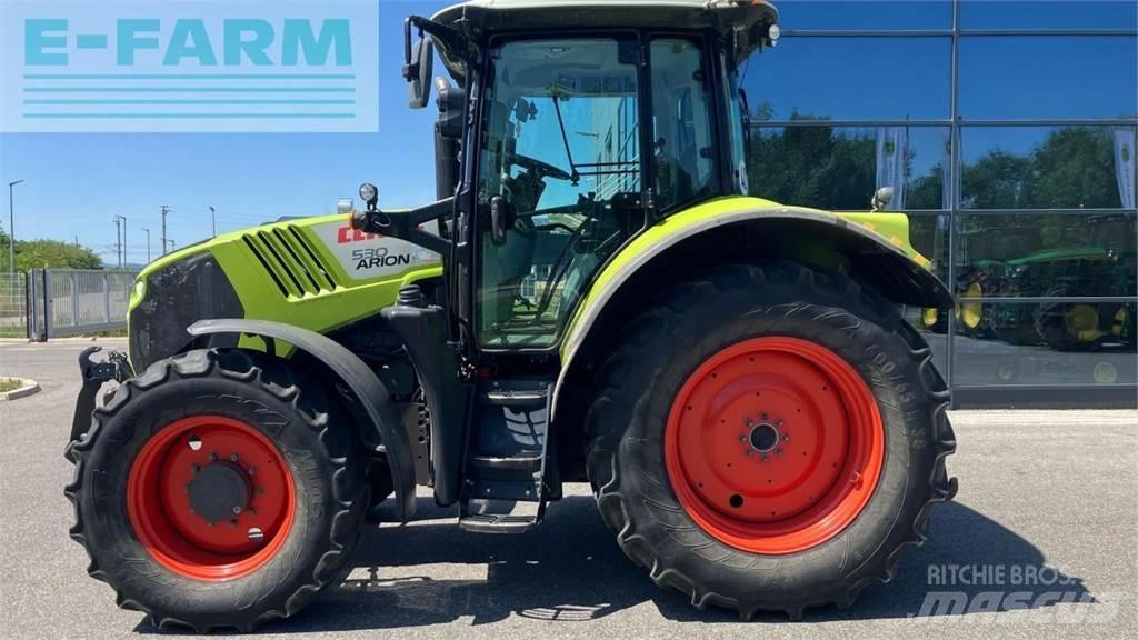 CLAAS ARION 530 Traktory