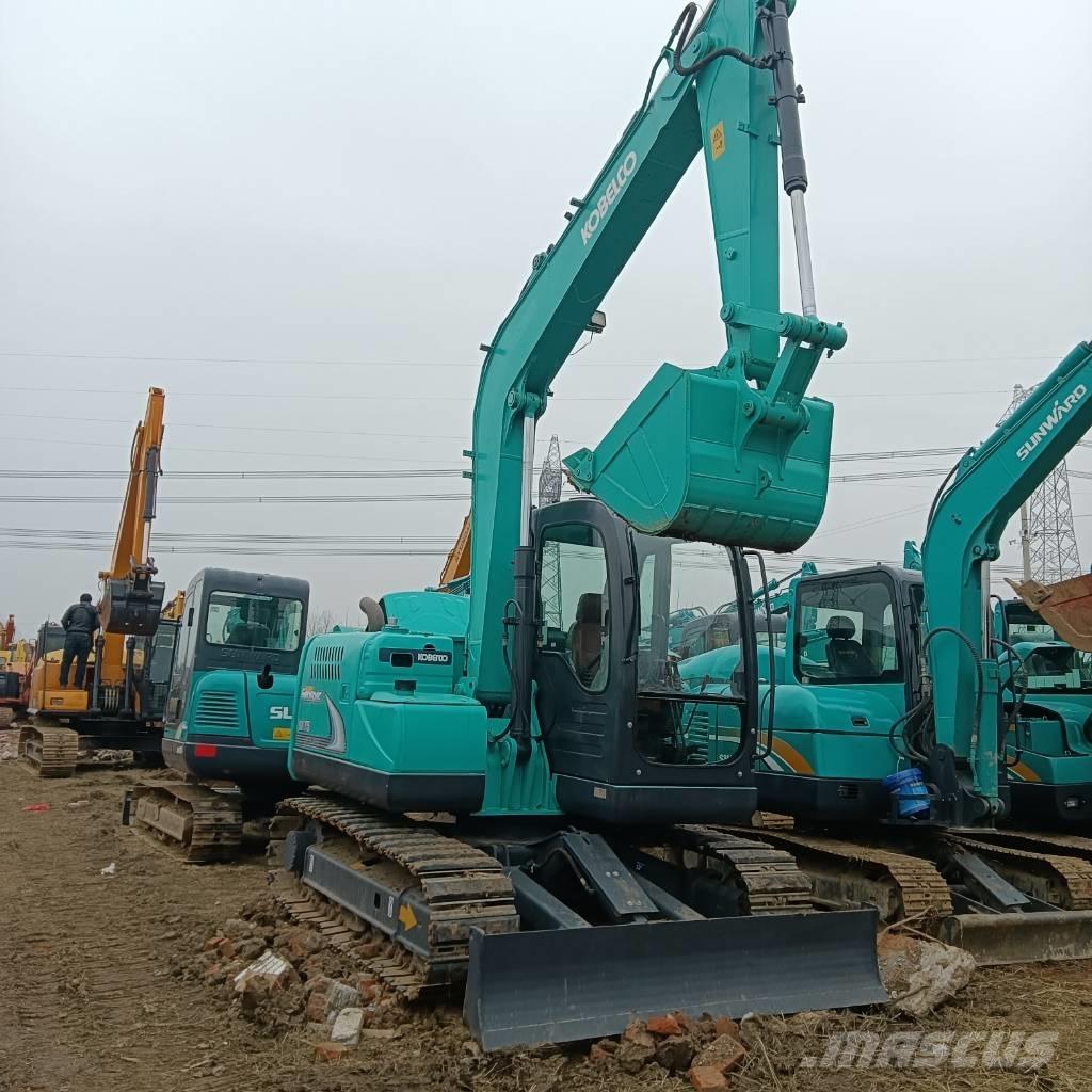 Kobelco SK75-8 Midi rýpadla 7t - 12t