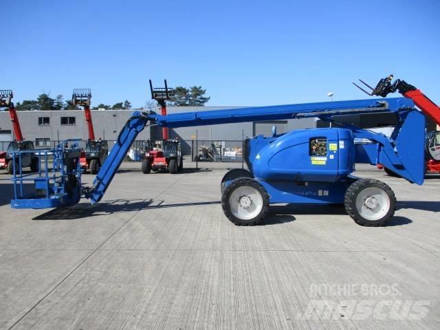JLG 600 AJ (253) Kompaktní samohybné kloubové plošiny
