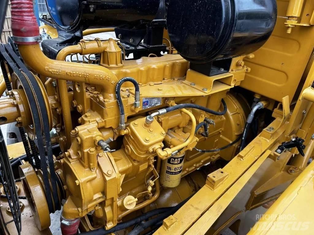 CAT 966H Kolové nakladače