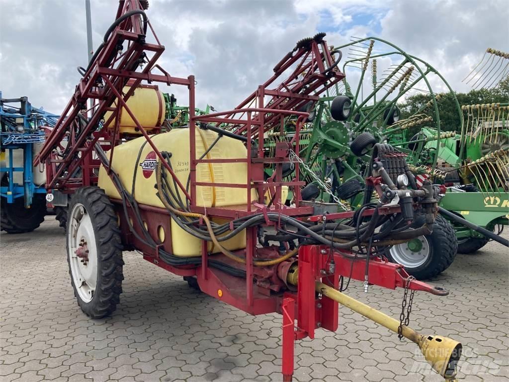Hardi TYZ 2400 Tažené postřikovače