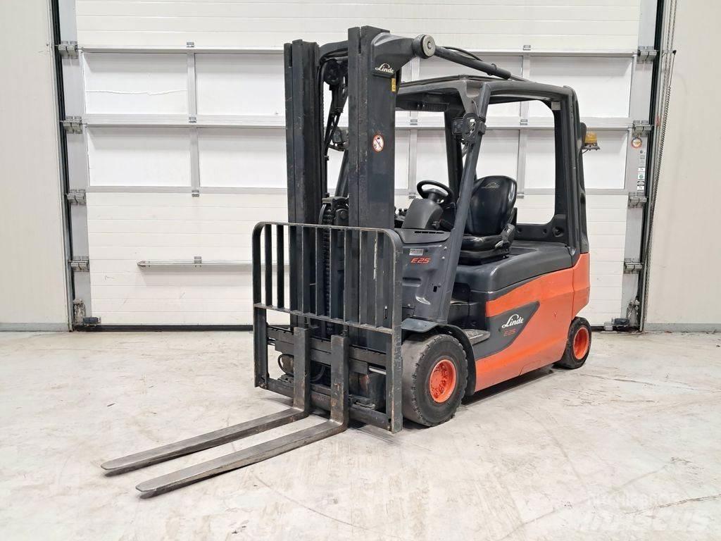 Linde E25L-01 Akumulátorové vozíky