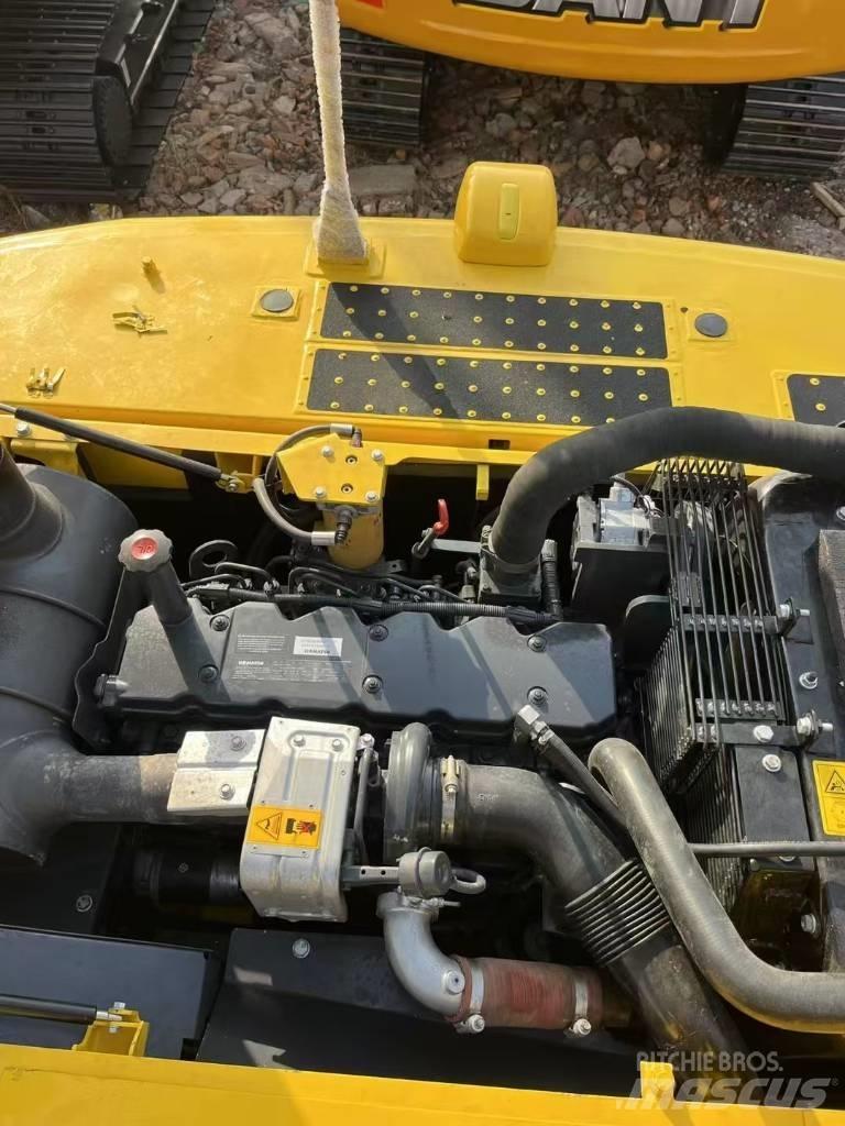 Komatsu 240-8 Pásová rýpadla