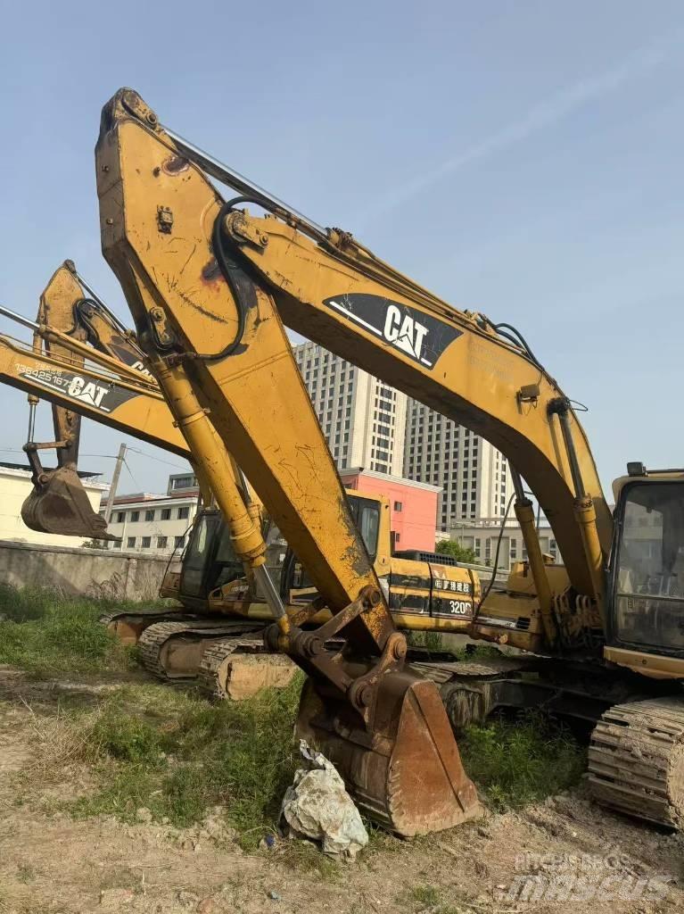 CAT 320 B L Pásová rýpadla