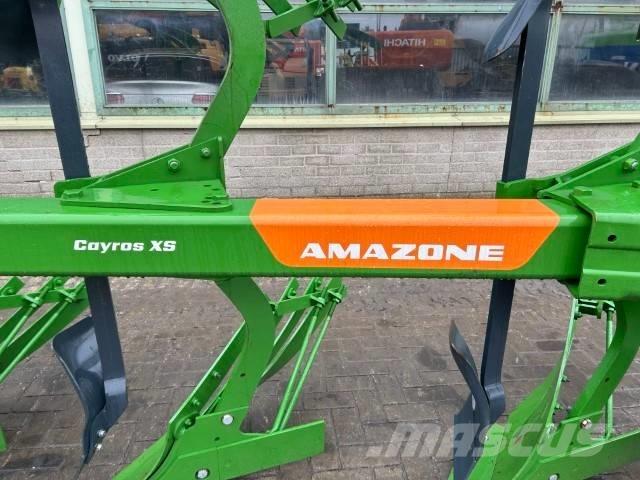 Amazone CAYROS XS Oboustranné pluhy