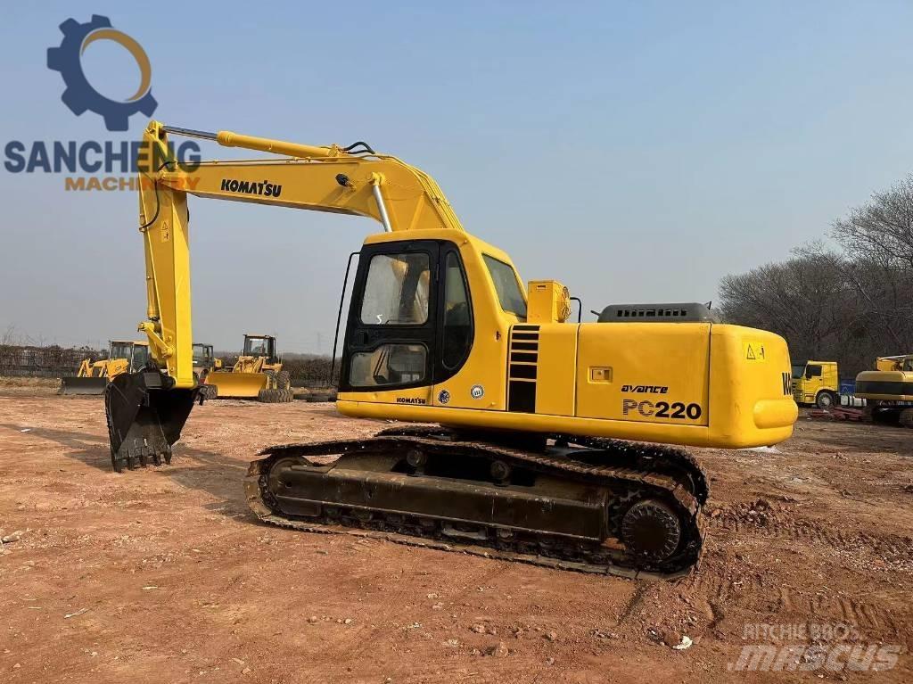 Komatsu PC 220 Pásová rýpadla