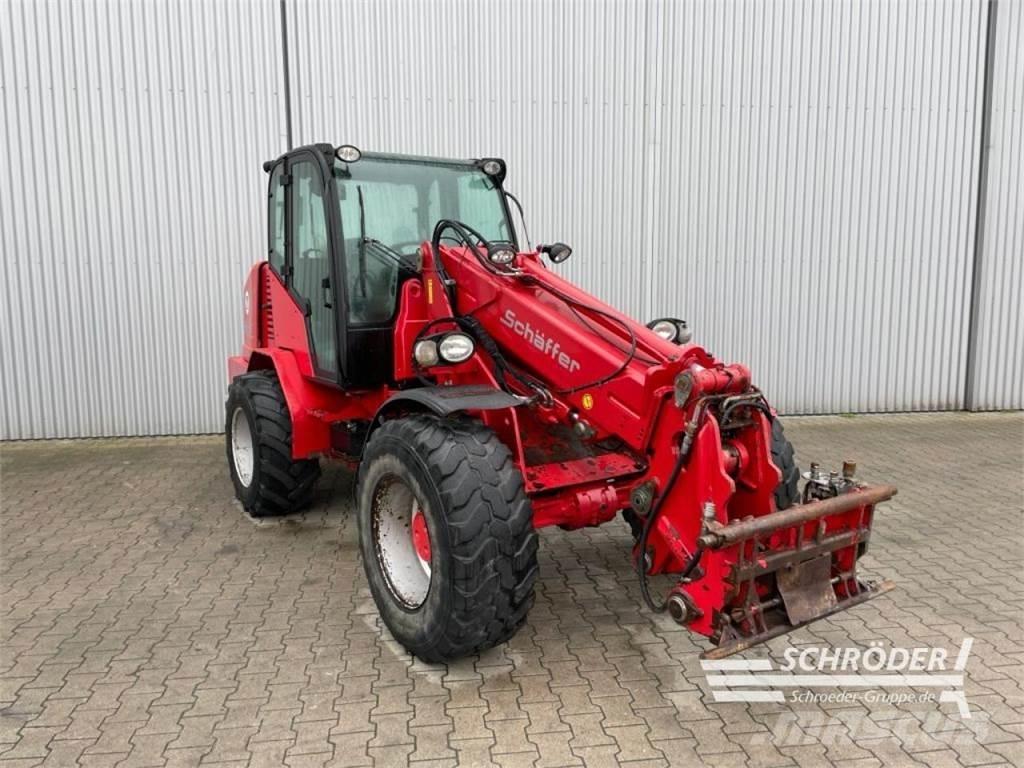 Schäffer 8610 T Kolové nakladače