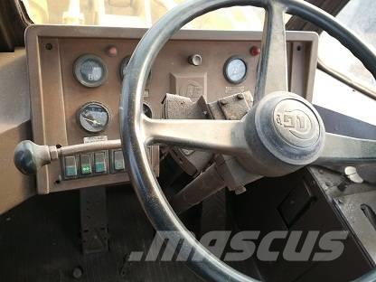 CAT 966 F Kolové nakladače