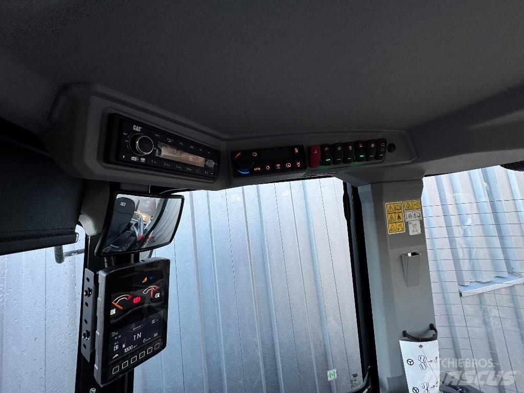 CAT 908 Kolové nakladače