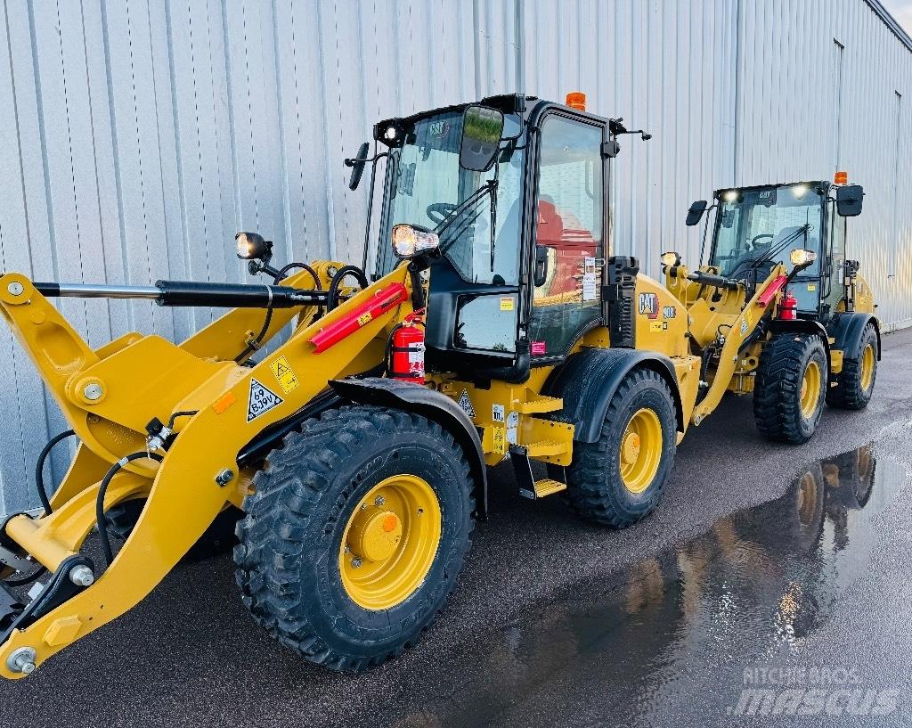 CAT 908 Kolové nakladače