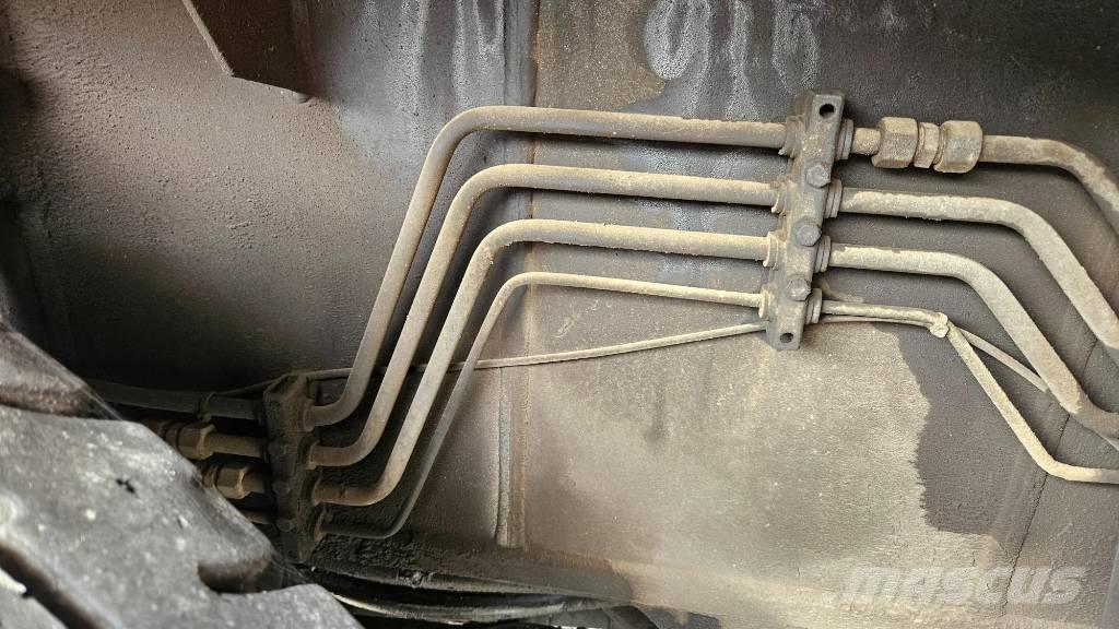 Kato SR 250 Jeřáby pro těžký terén