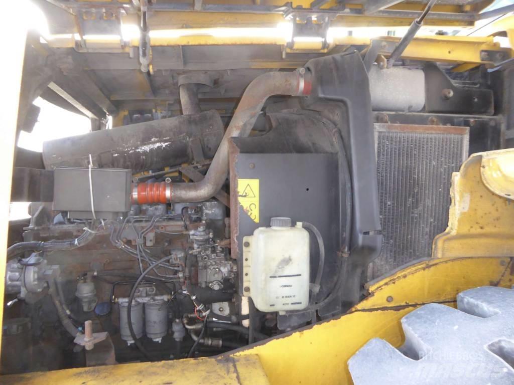New Holland W130 Kolové nakladače