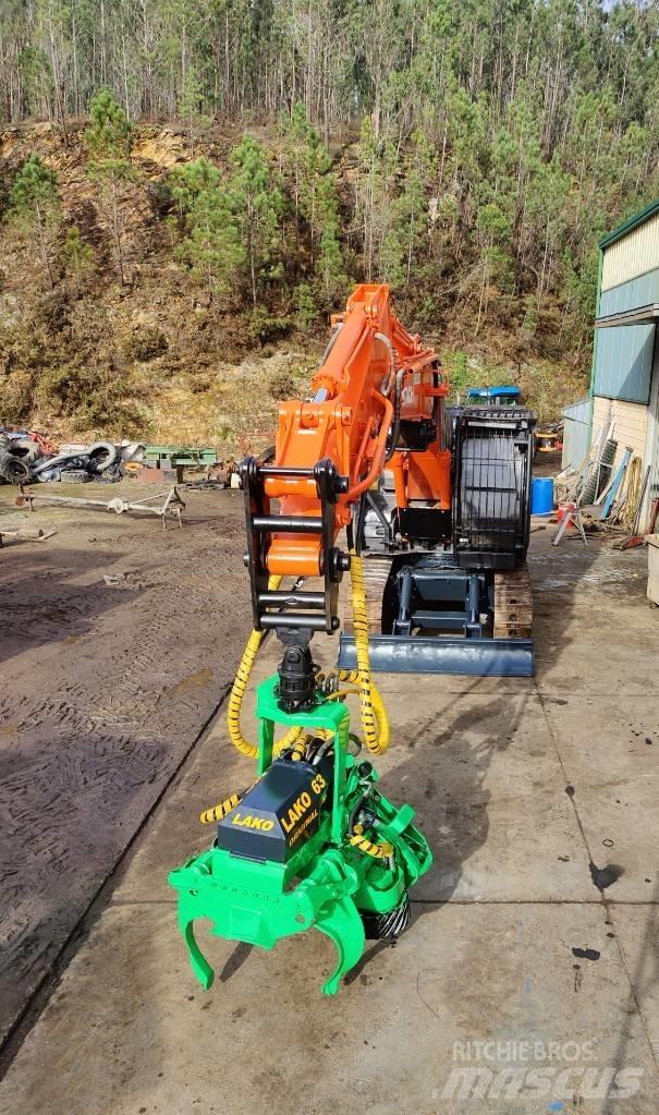 Hitachi ZX 210 Pásová rýpadla