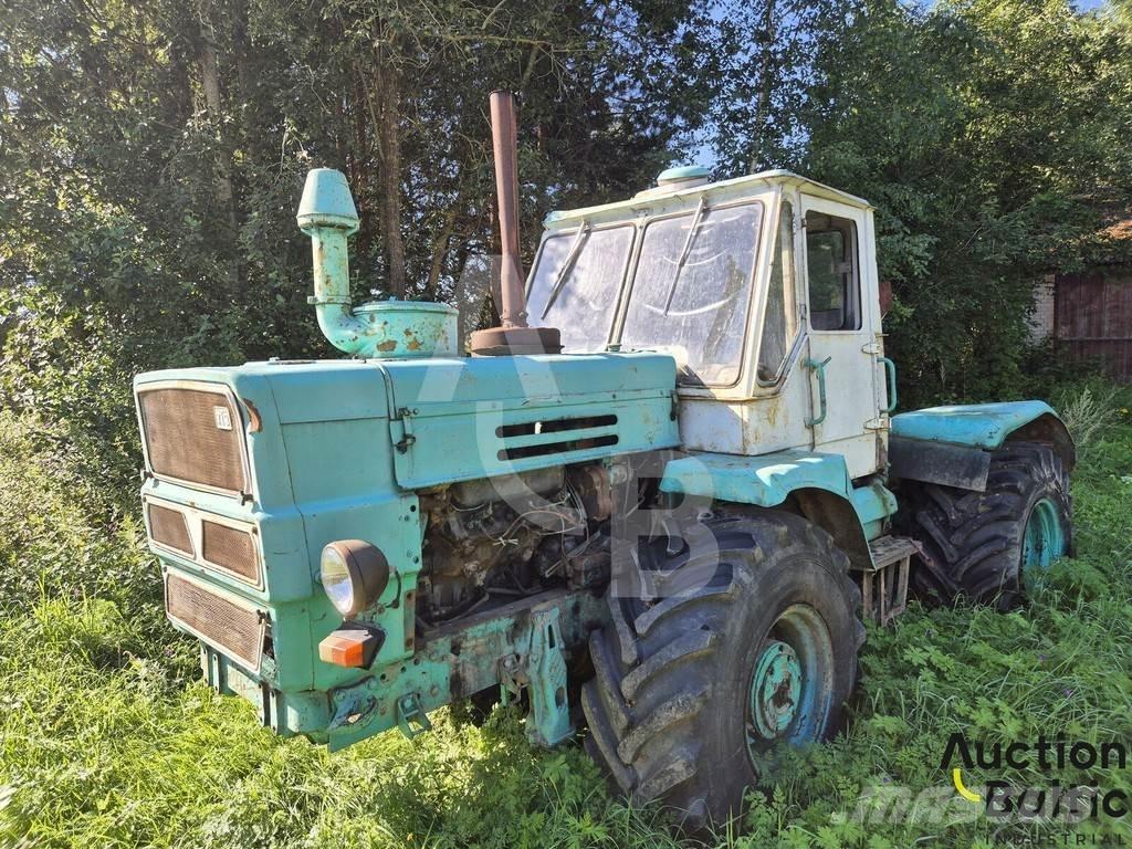  Onbekend T150K Traktory
