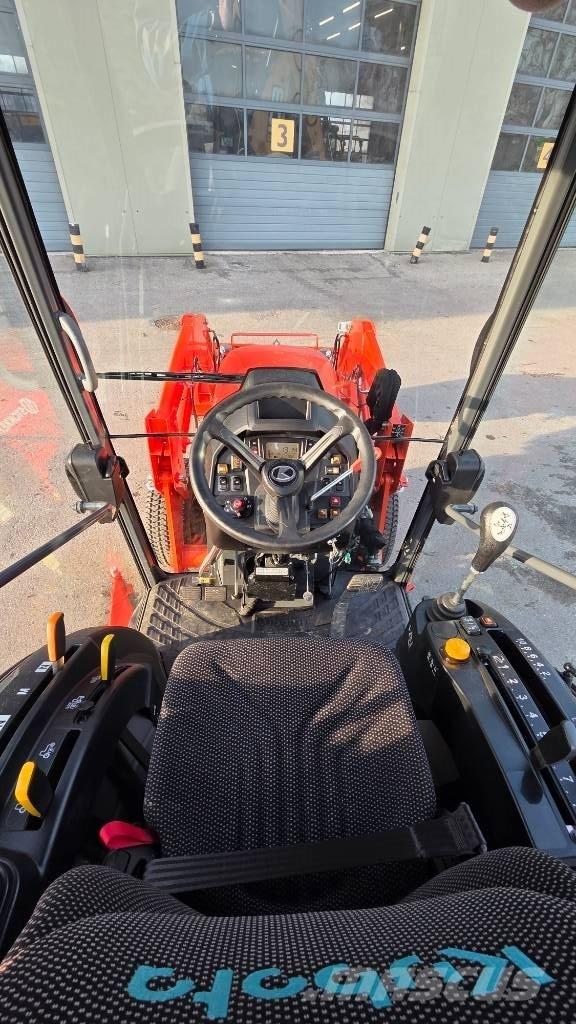 Kubota LX401 Kompaktní traktory