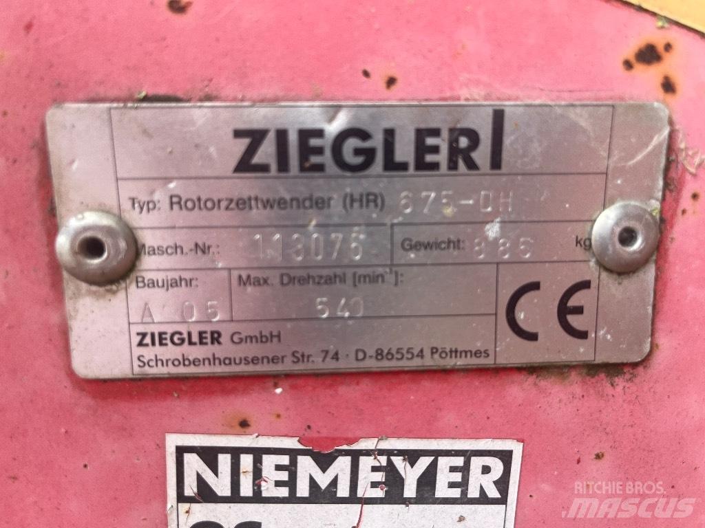 Ziegler 675-DH Obraceče a shrabovače sena