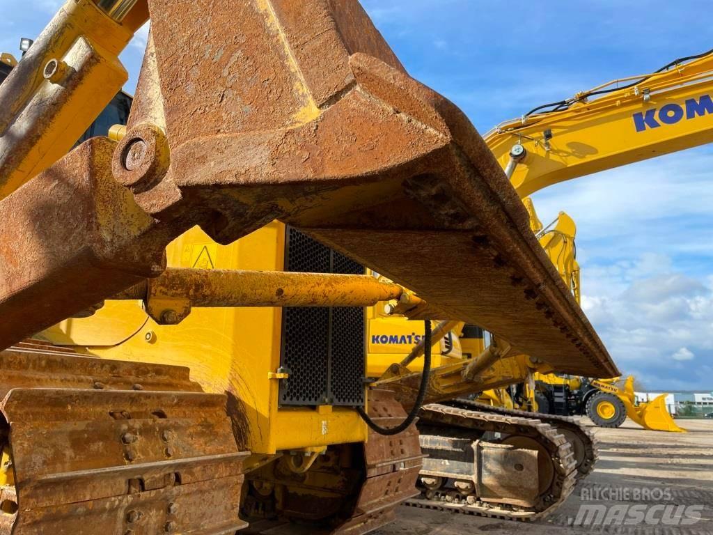Komatsu D65PX-18E0 Pásové dozery