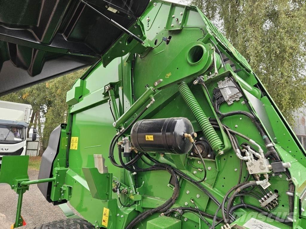 John Deere V461M Lis na válcové balíky