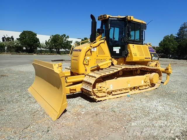 Komatsu D61EX-24 Pásové dozery