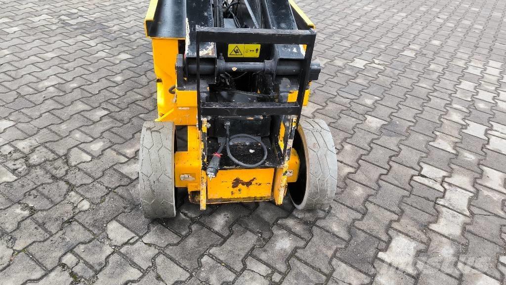 JLG 2030 ES Nůžková zvedací plošina