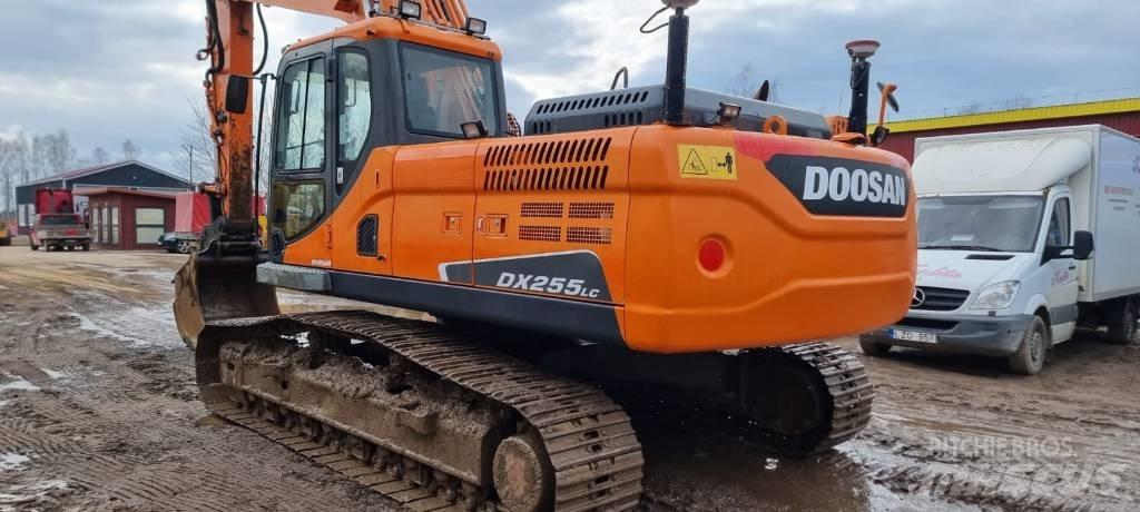 Doosan DX 255 LC-3 Pásová rýpadla