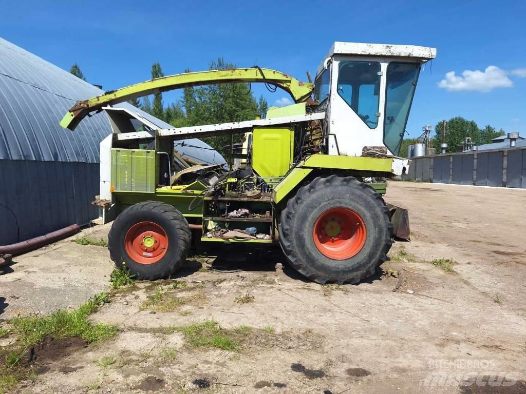 CLAAS Jaguar 690 Samojízdné sekačky