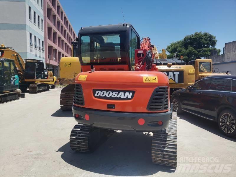 Doosan DX 60 Pásová rýpadla